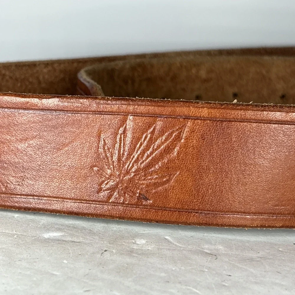 Vintage Brown‎ Leather Belt Unique (Mickey, Superman, Rolling Stones)